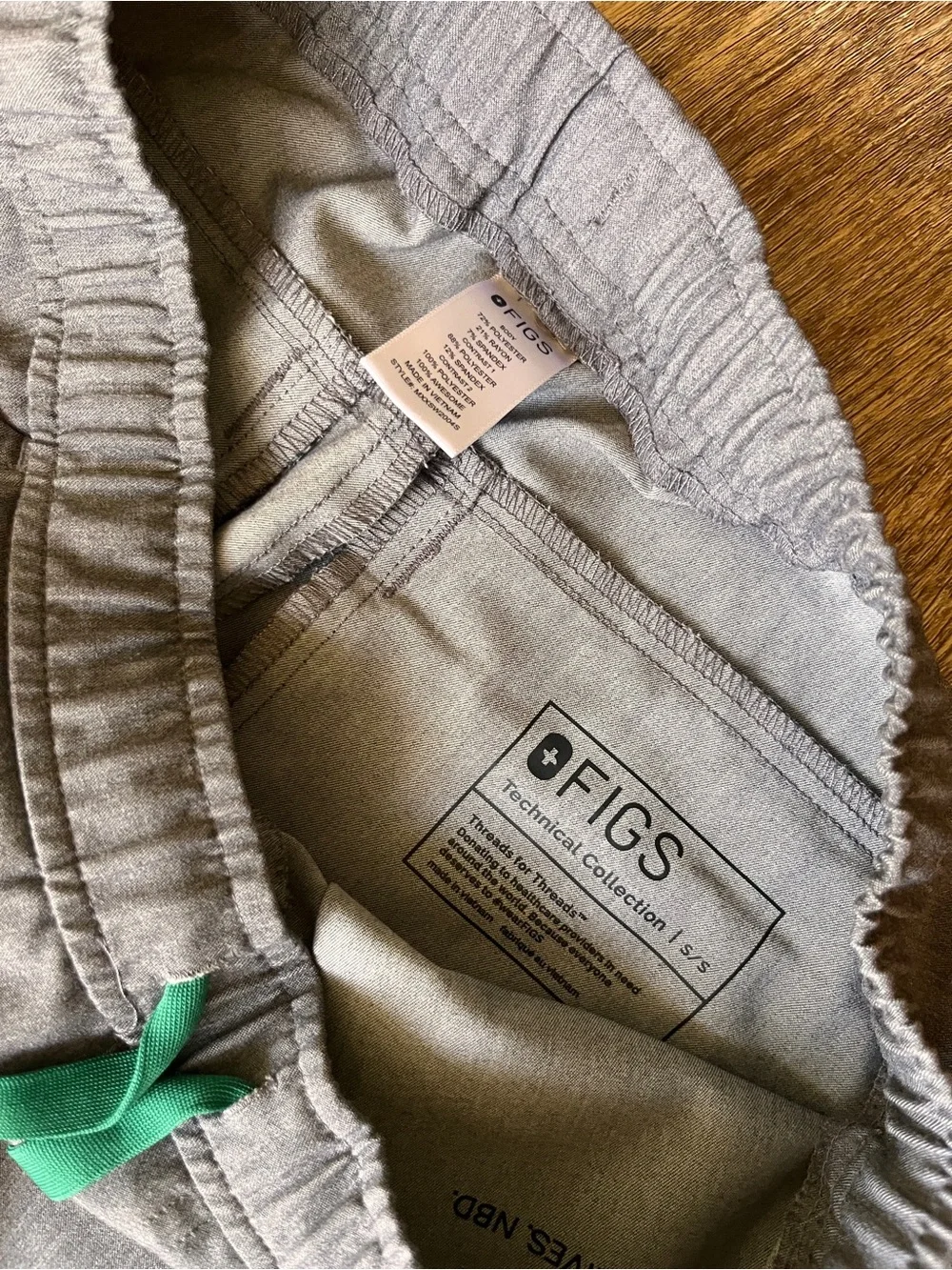 Figs Men’s Scrubs Graphite Tansen Jogger Pants Size Small